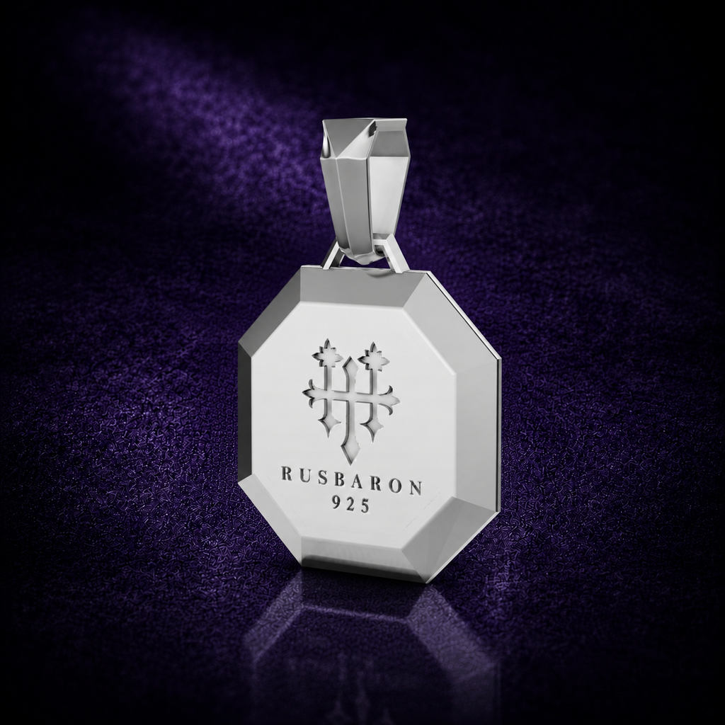 Valerian Pendant - C